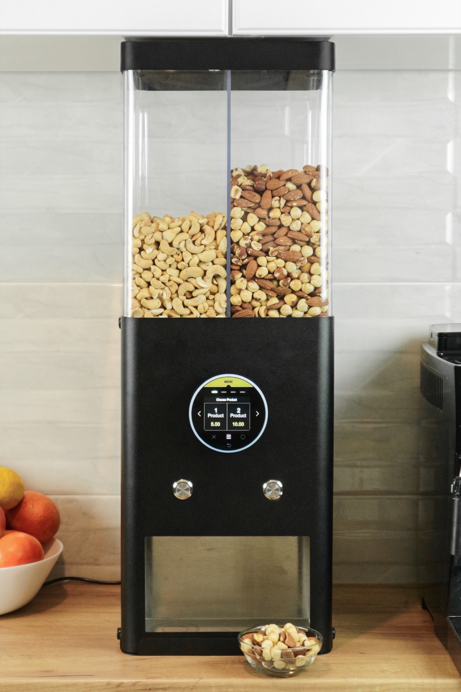 Hot Nuts vending aparat u kancelarijskoj kuhinji